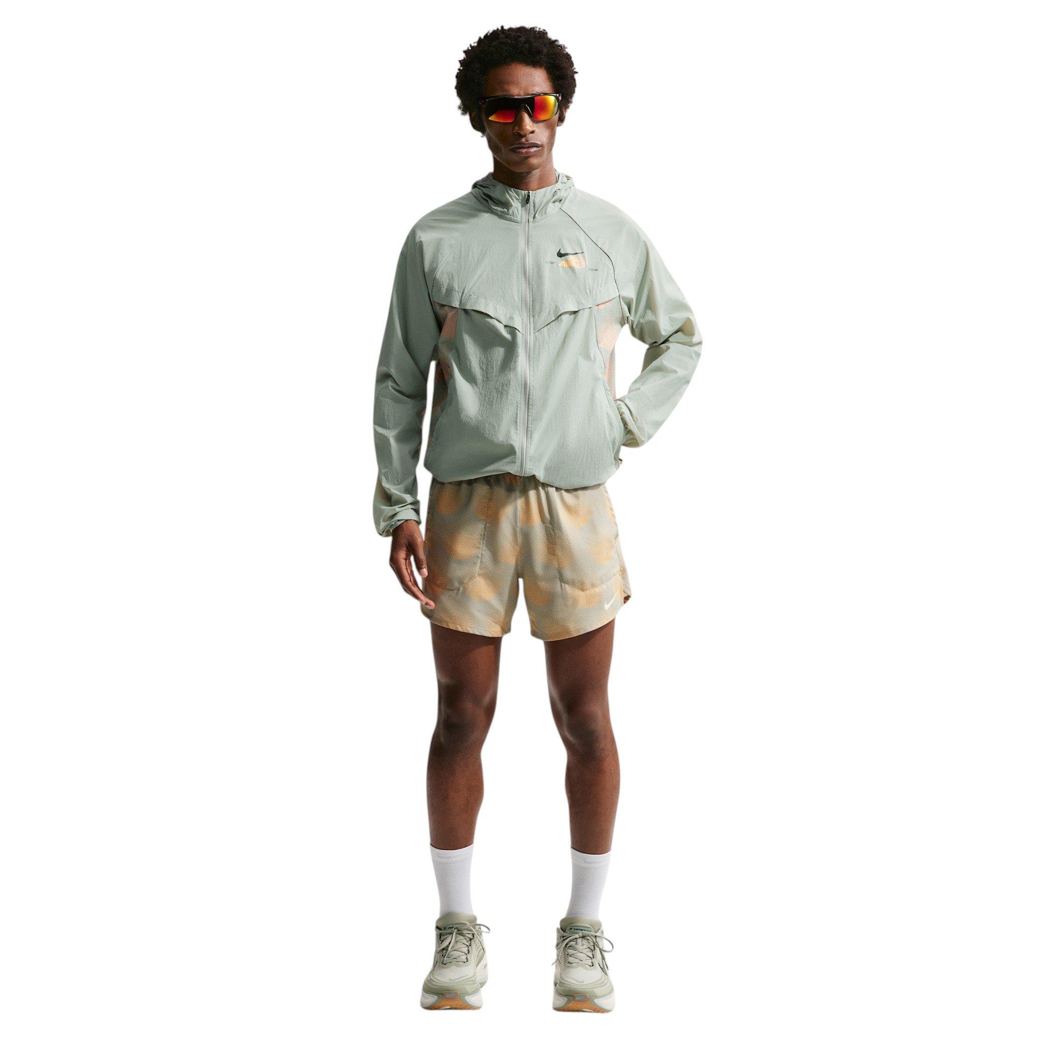 Nike Men's Stride Repel UV Protection Running Jacket - Light Green - LIGHT GREEN